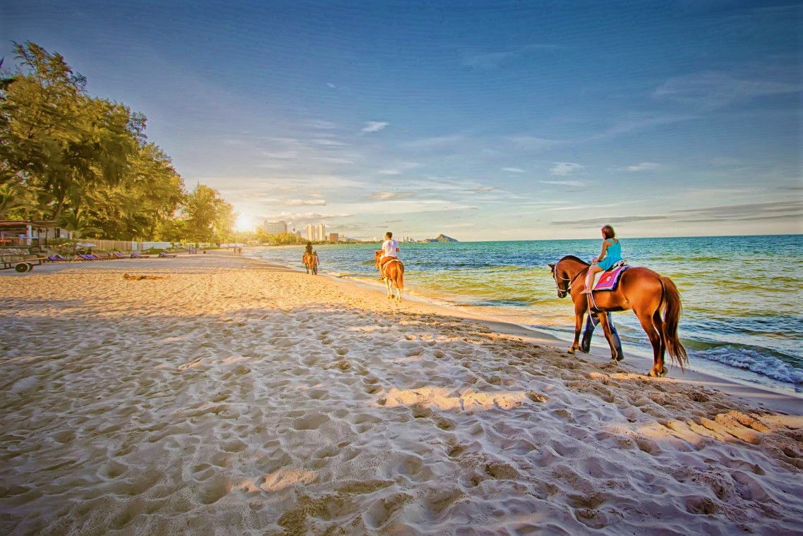 montar a caballo en la playa